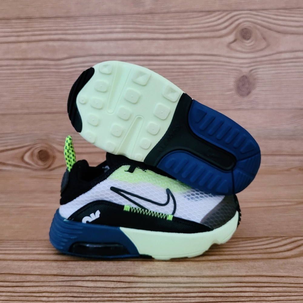 Kids' Black and White Athletic Shoes - Picture 7 of 8